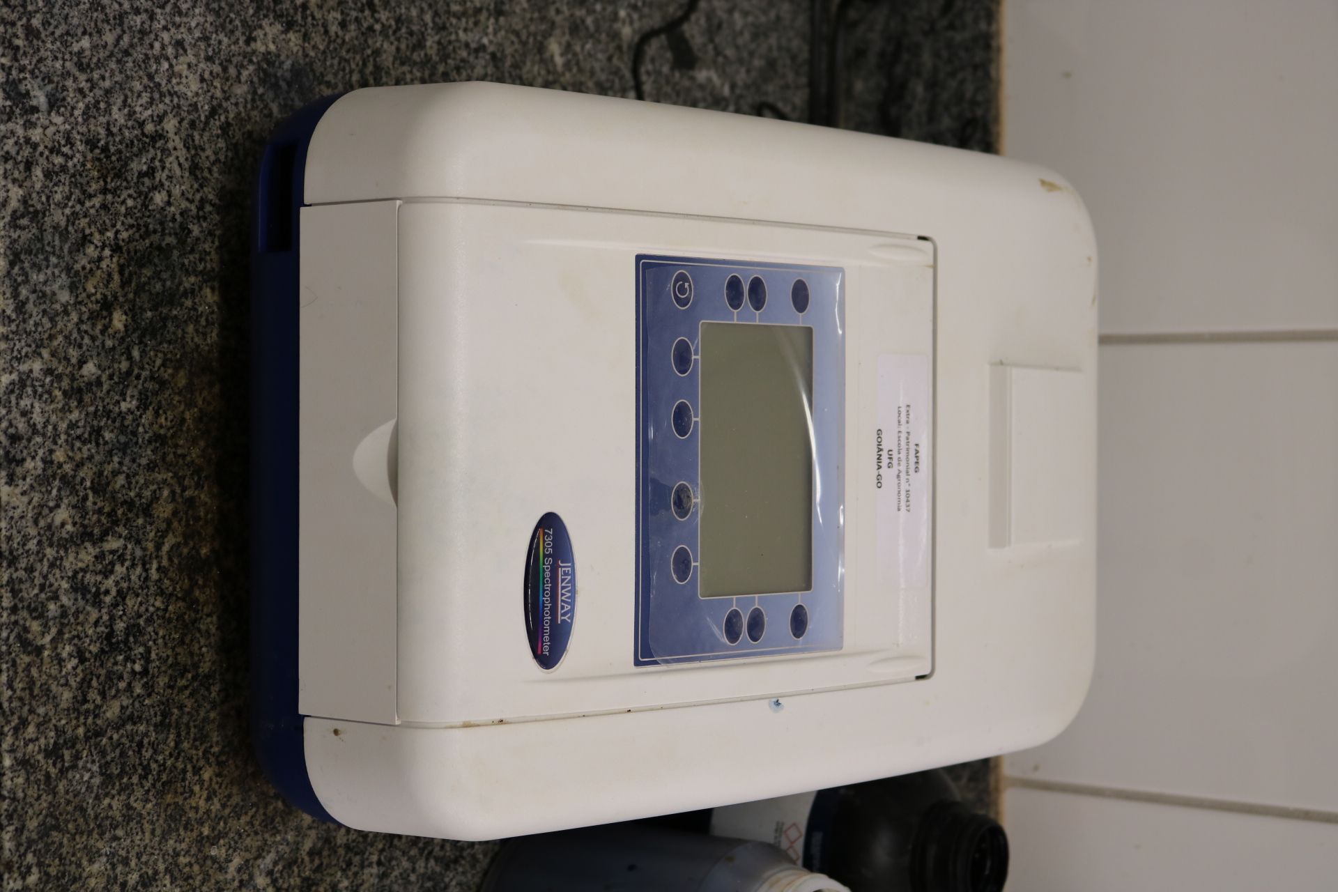 Espectofot__metro_de_UV_Vis__vel_-_marca__Tenway___modelo__7305.JPG
