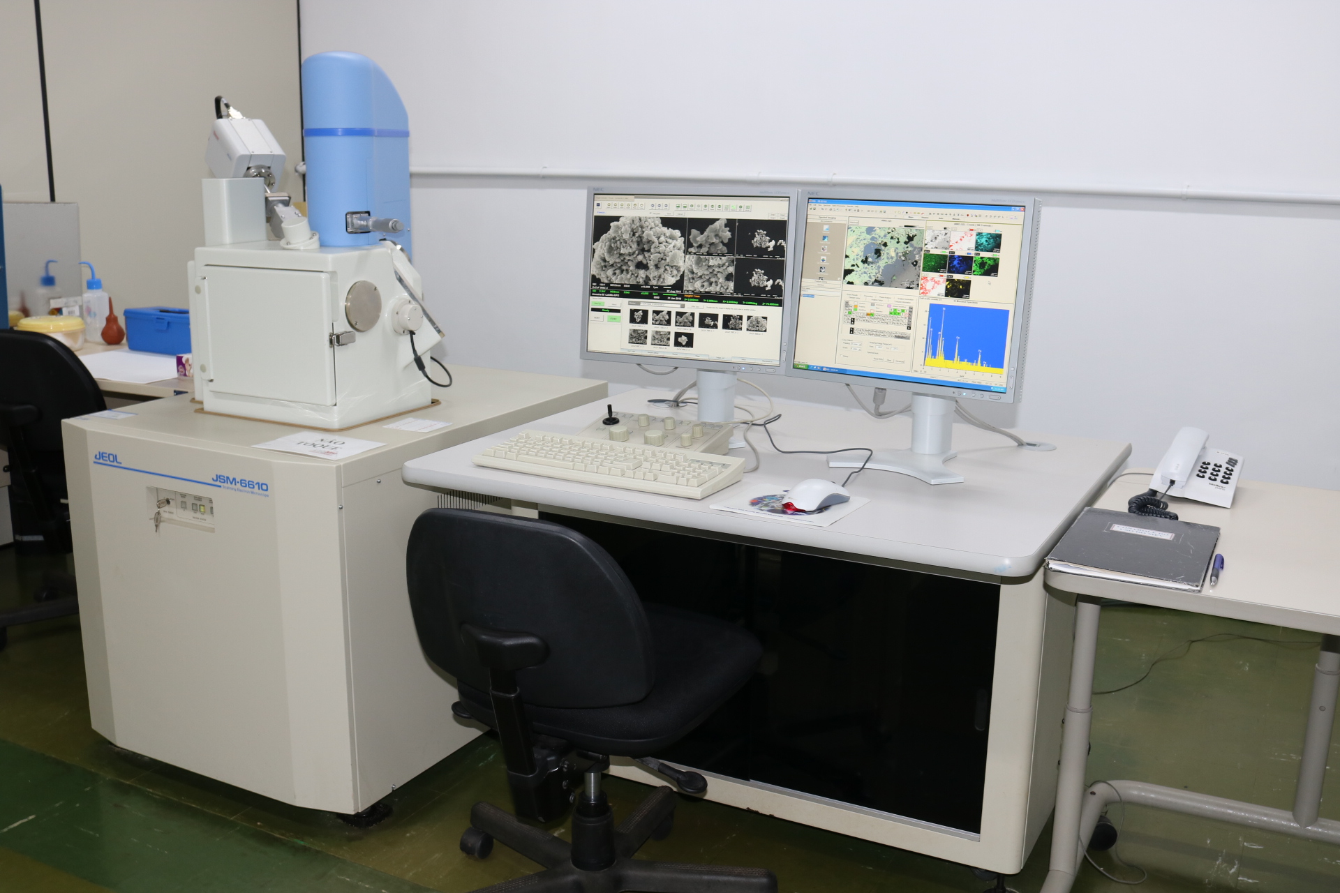 Microsco__pio_Eletro__nico_de_Varredura__MEV___Jeol__JSM_____6610__equipado_com_EDS__Thermo_scientific_NSS_Spectral_Imaging.JPG