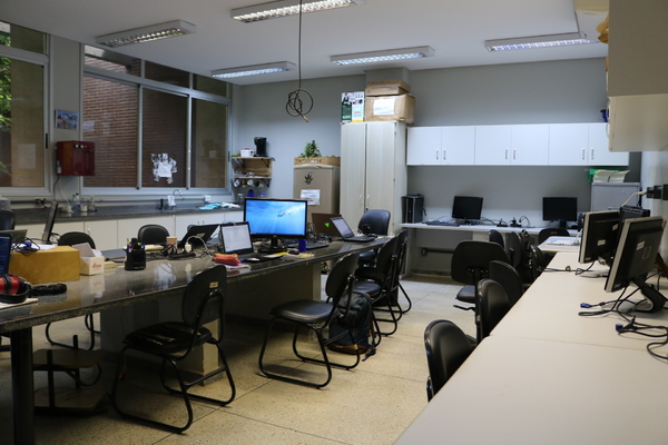 Vis__o_geral_do_Laborat__rio_TheMetaland.JPG